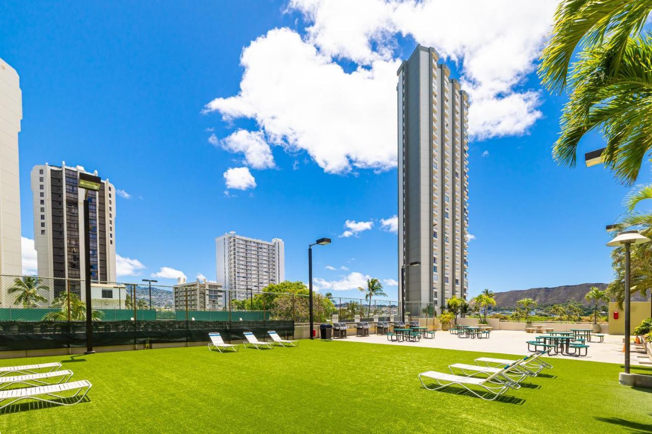 Beautiful Mountain View In Waikiki Sunset With Parking Leilighet Honolulu Eksteriør bilde